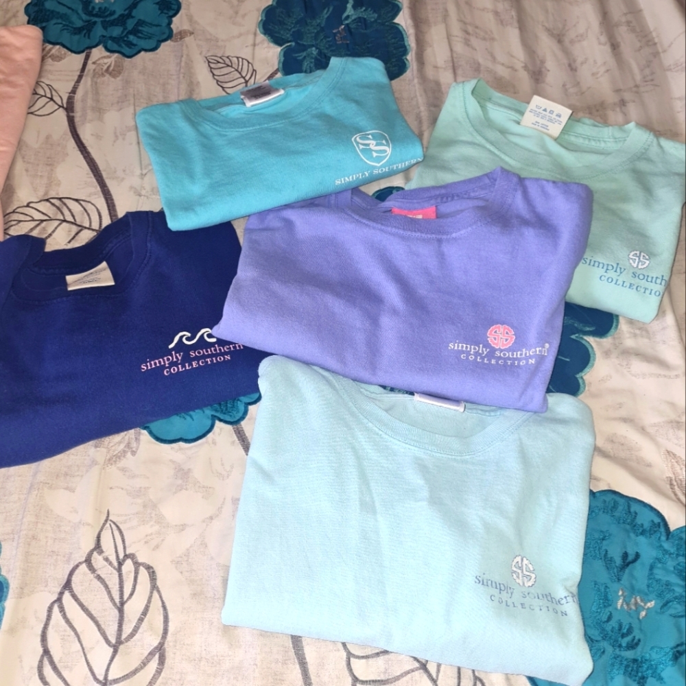 Simply southern tee lot